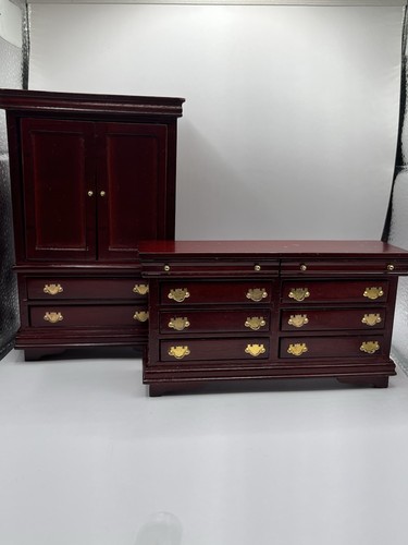 Vtg doll house - house, mahogany